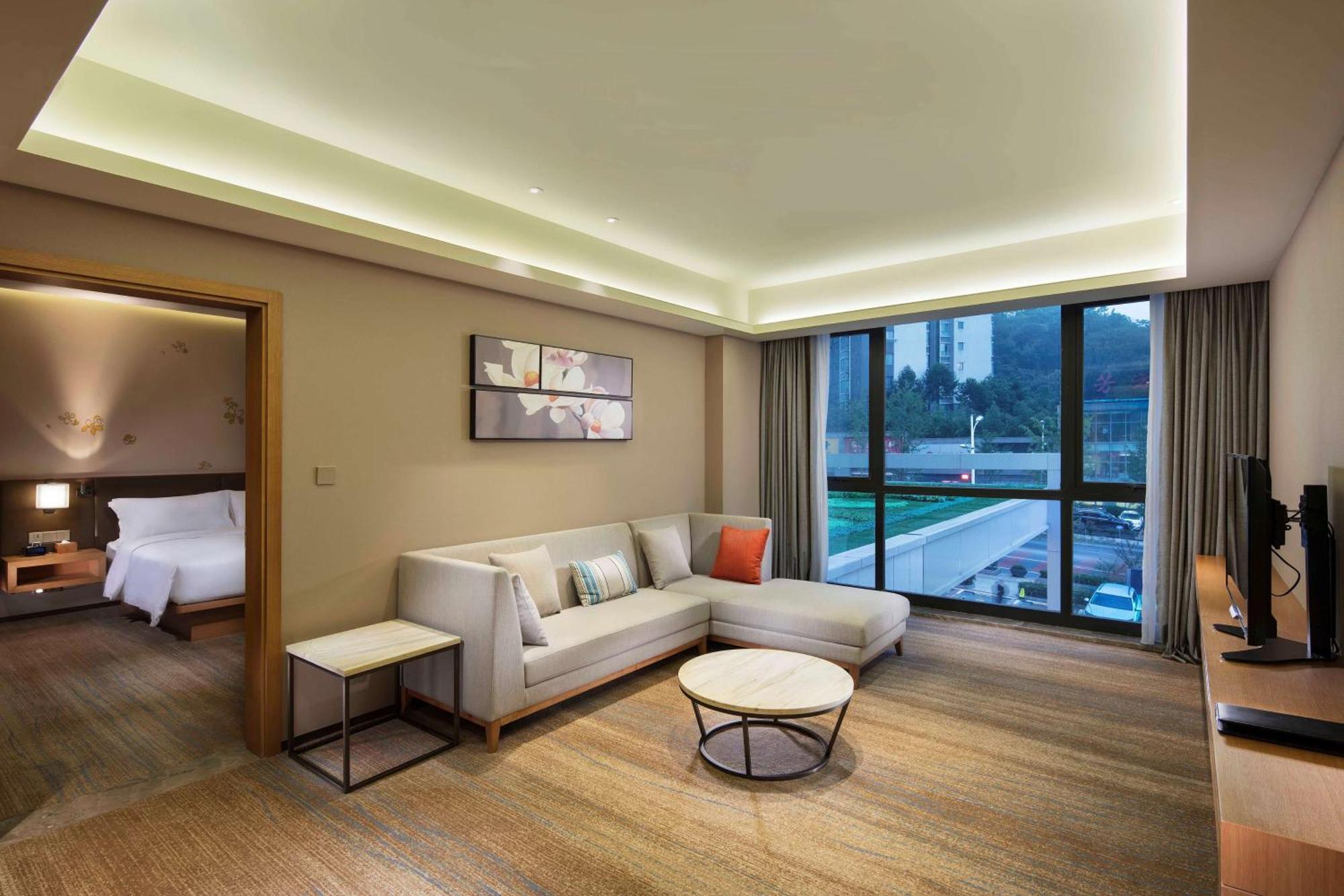 Hilton Garden Inn Shiyan Екстериор снимка