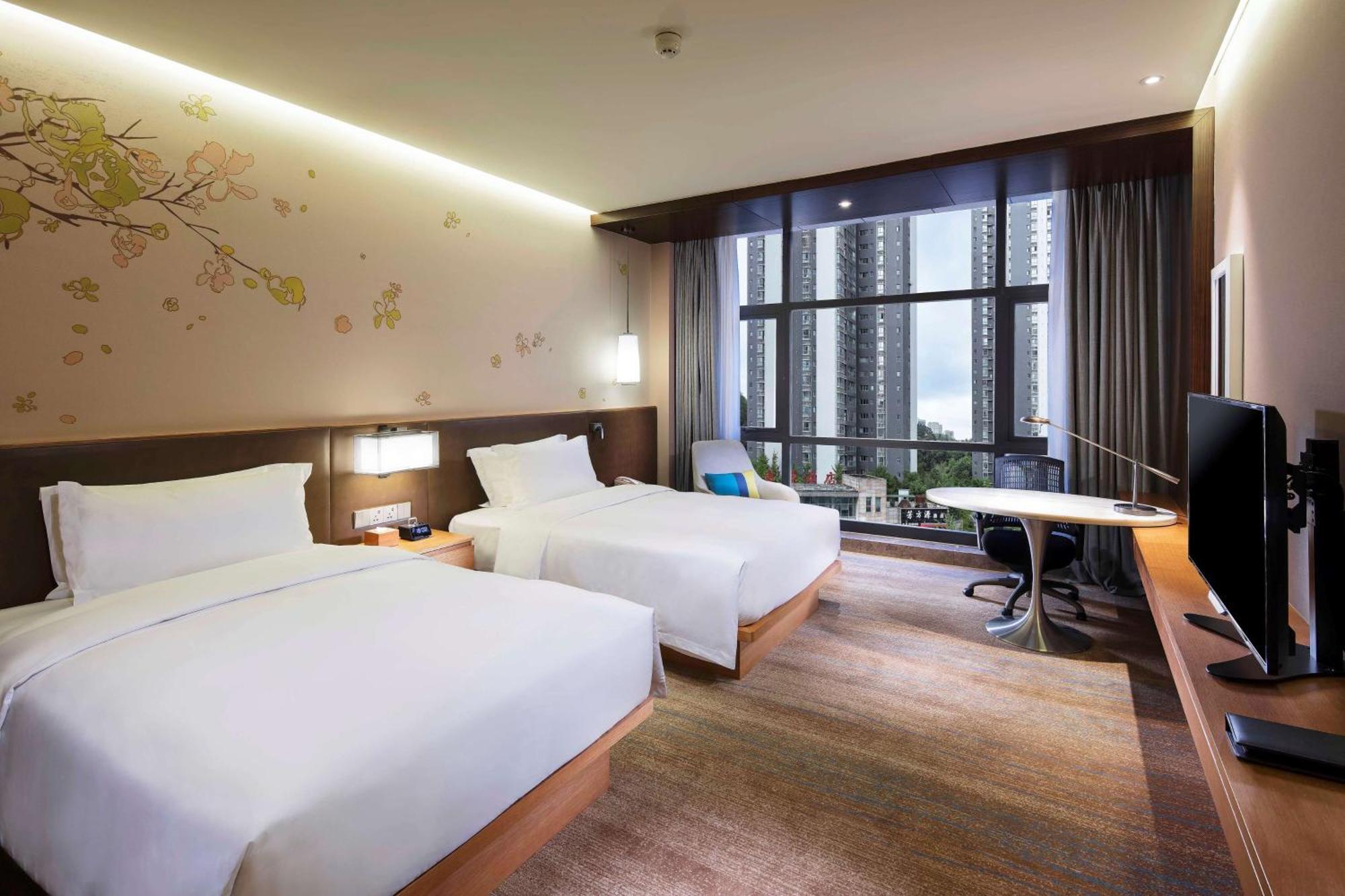 Hilton Garden Inn Shiyan Екстериор снимка