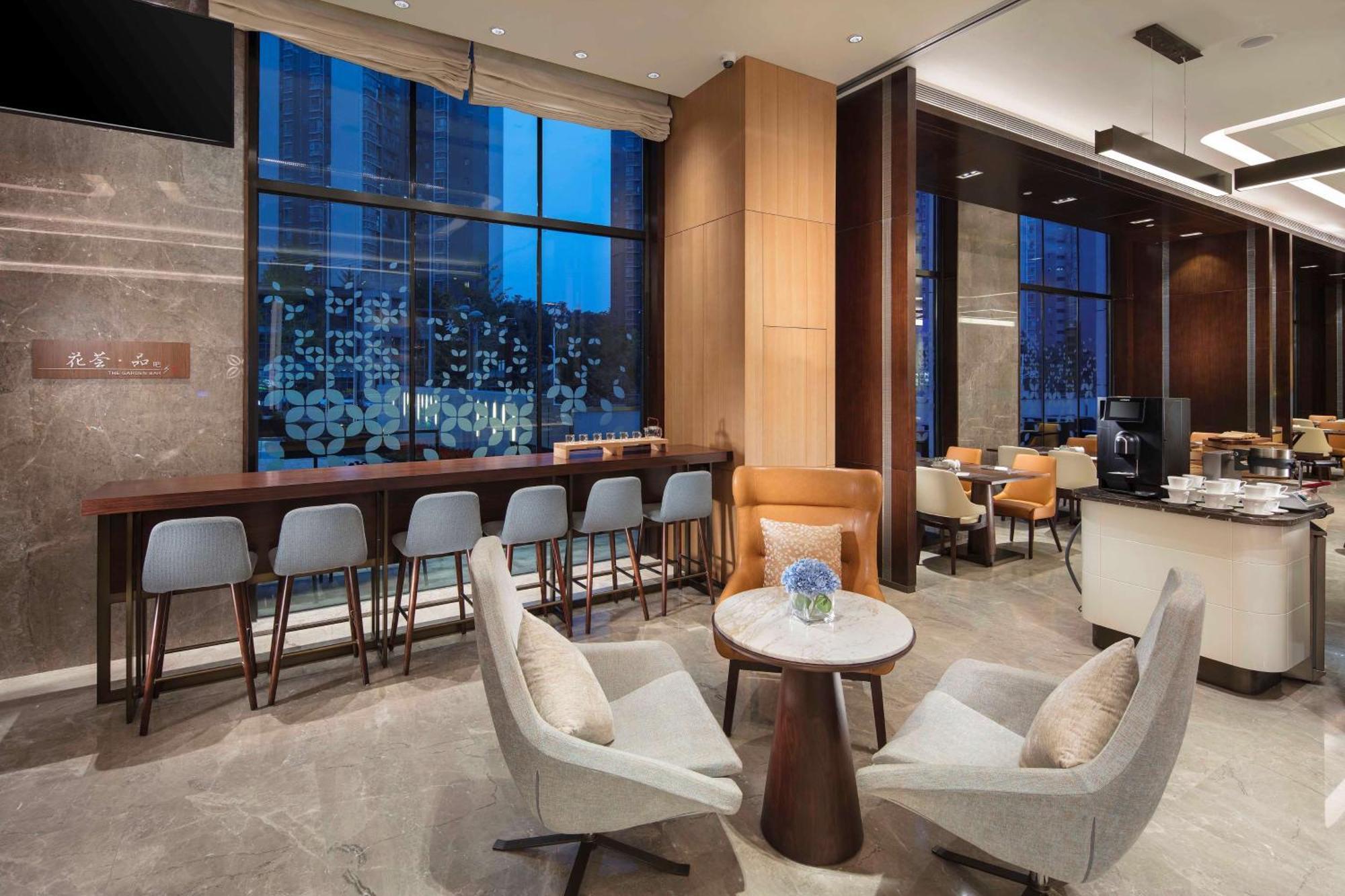 Hilton Garden Inn Shiyan Екстериор снимка